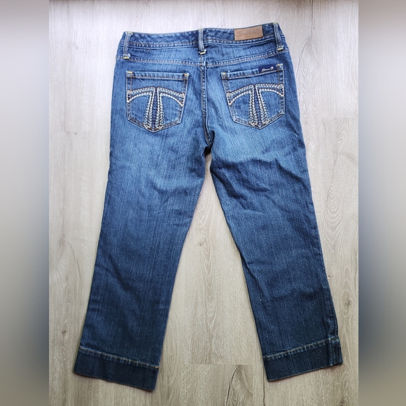 7 for All Mankind Medium Wash Cropped Jeans size 26 Low Rise - Picture 5 of 7